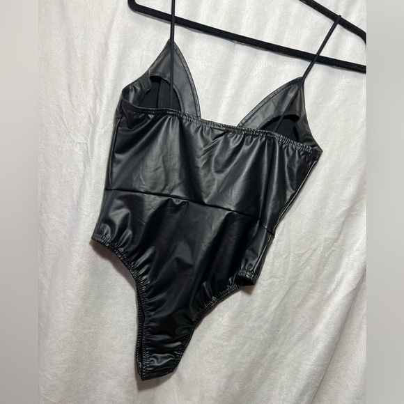 Black Fake Leather Bodysuit - Picture 4 of 4